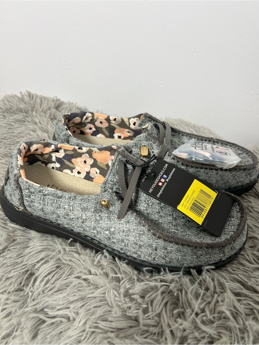 Hey Dude Wendy Woven Cinder Shoes – Women’s Size 7 NWT